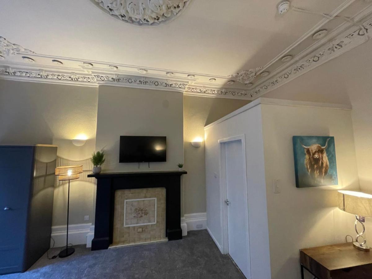 Traditional 5 Bedroom City Centre Apartment غلاسغو المظهر الخارجي الصورة